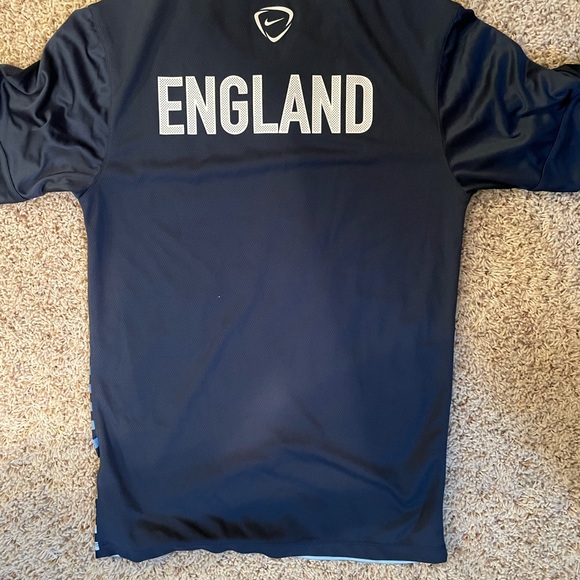 England Soccer Jersey - Picture 3 of 3